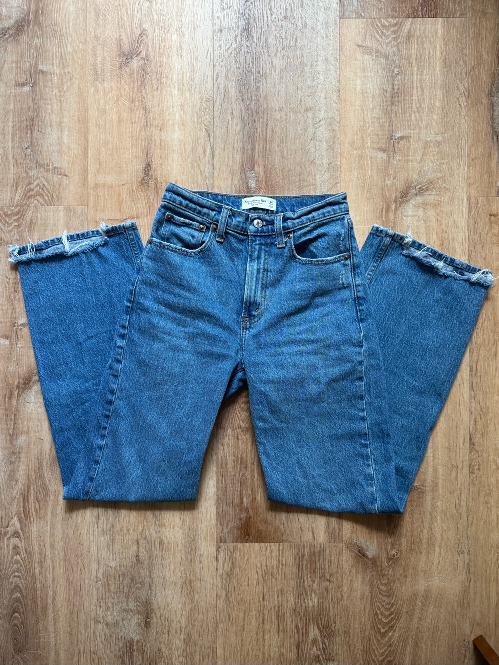Abercrombie 90s Relaxed Jeans